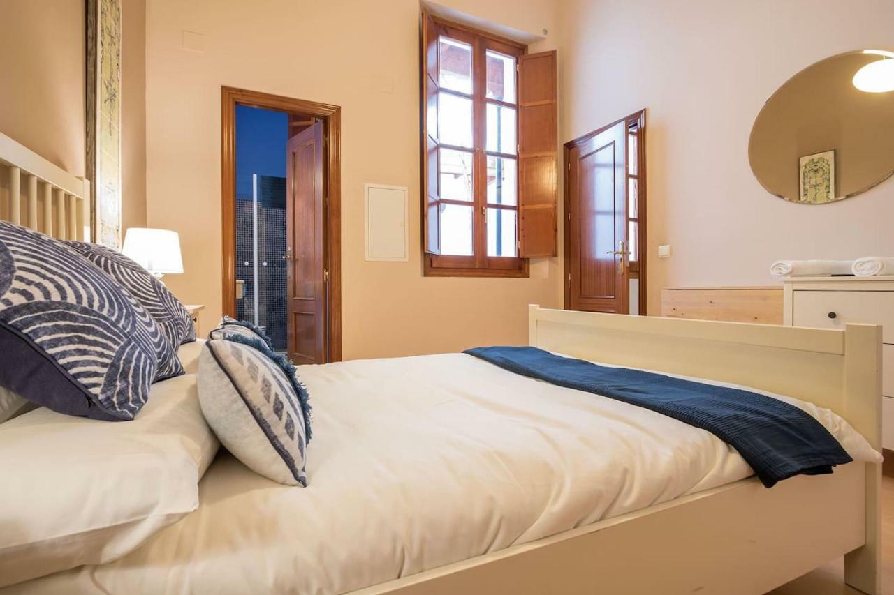 Abades Cathedral Oasis Apartment Seville Exterior photo
